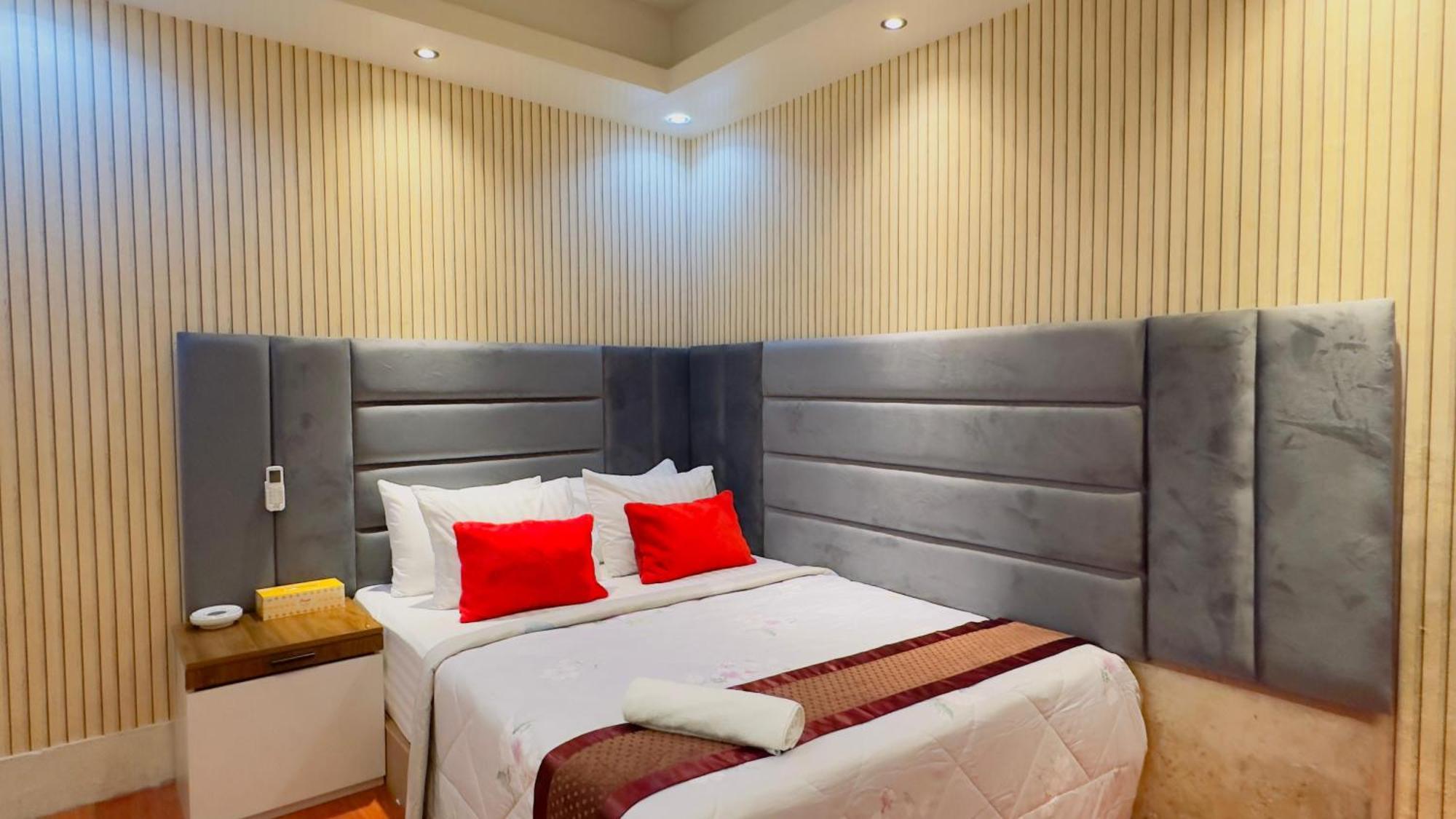 Rezala Restaurant And Residence Dhaka Extérieur photo