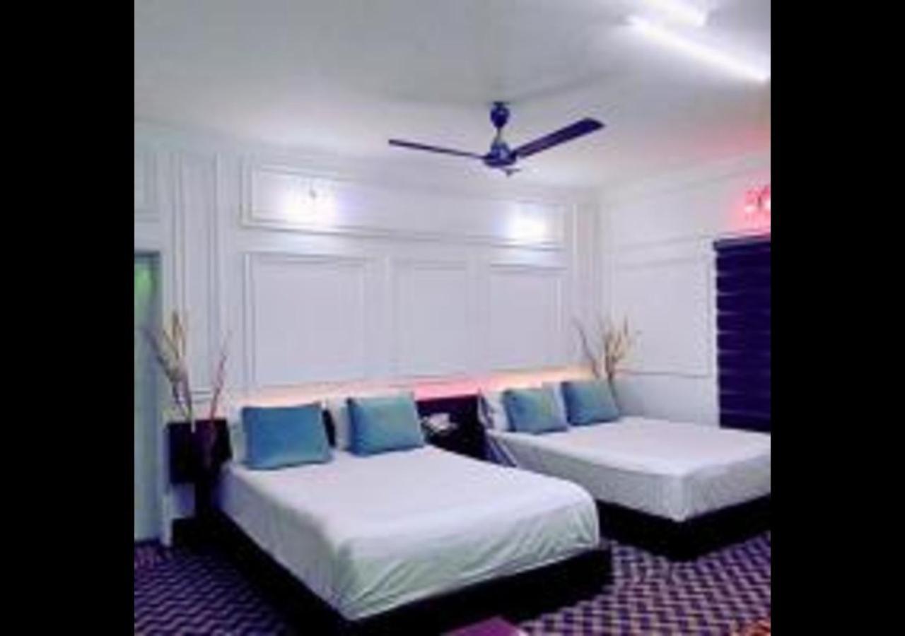 Rezala Restaurant And Residence Dhaka Extérieur photo