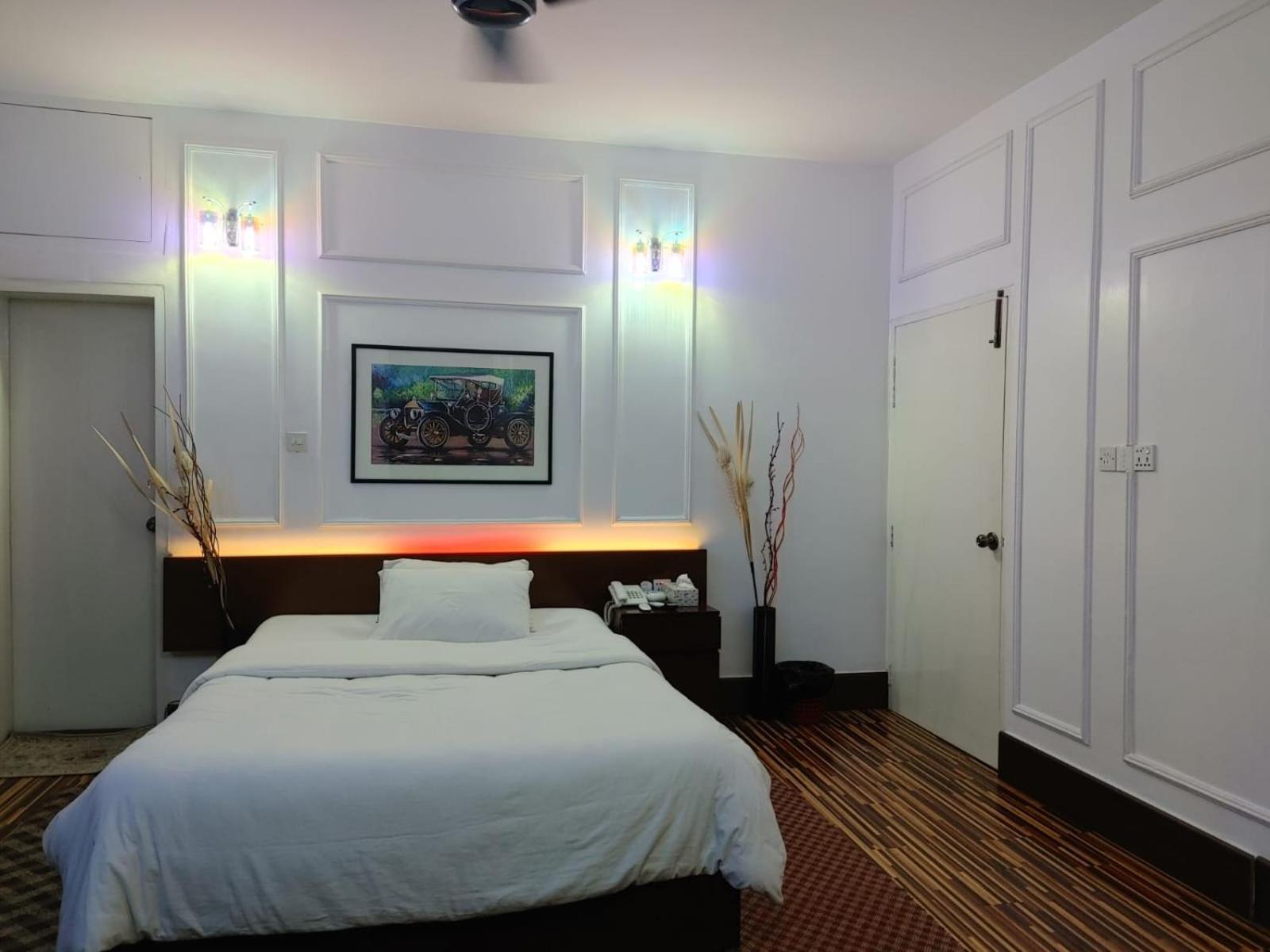 Rezala Restaurant And Residence Dhaka Extérieur photo