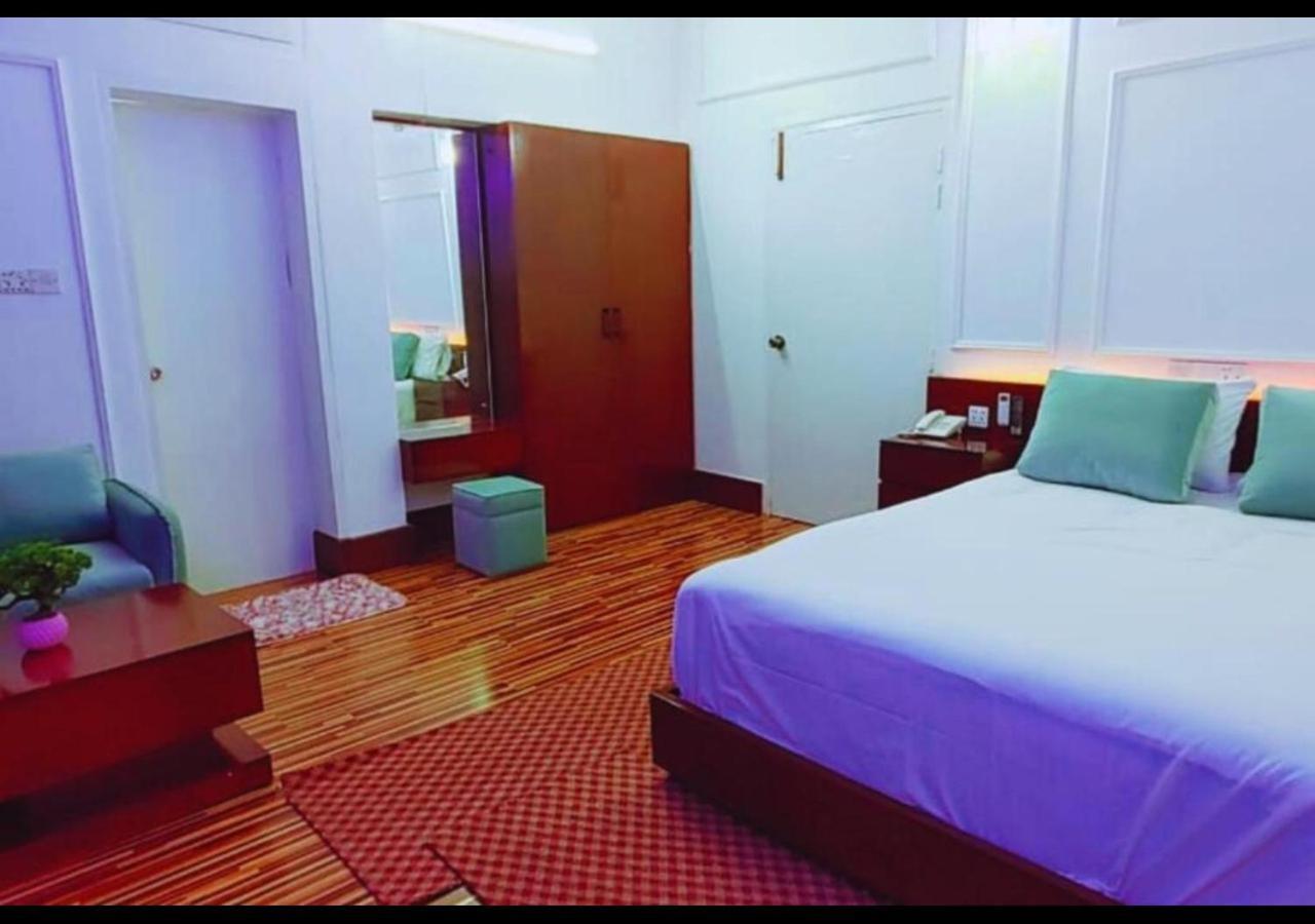 Rezala Restaurant And Residence Dhaka Extérieur photo